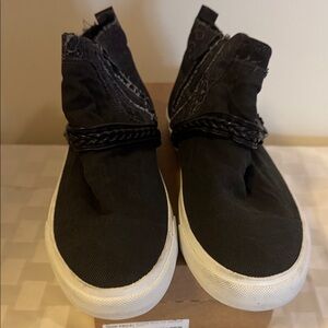 Brand new ladies high top fashion sneakers